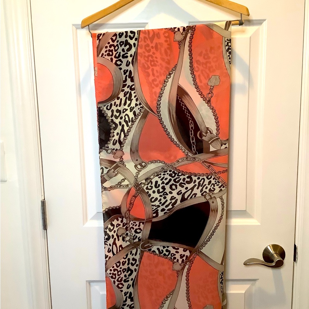 Great, large scarf! Lots of styling options. Never worn.
